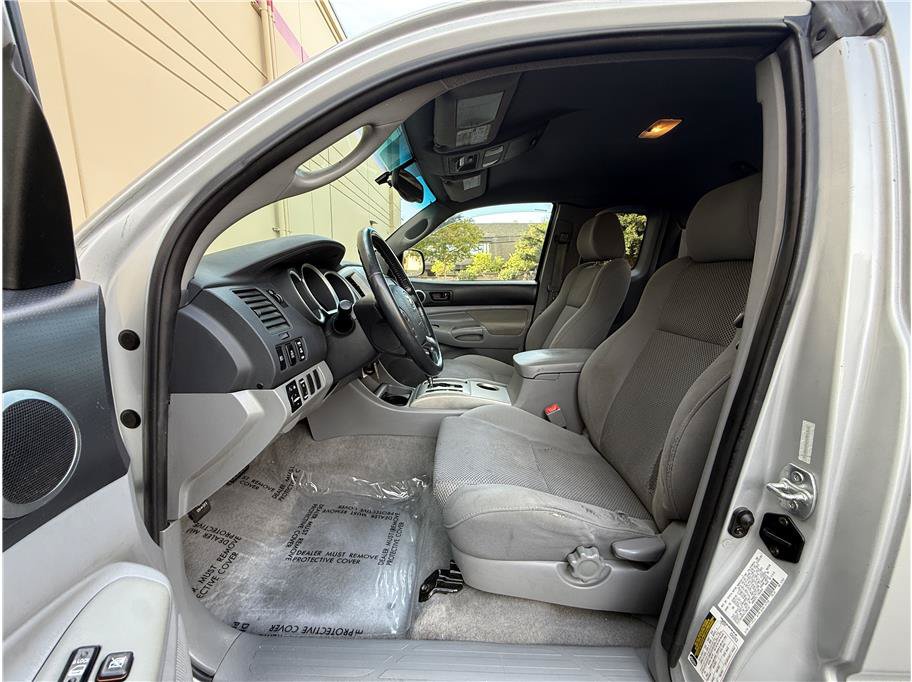 Used 2006 Toyota Tacoma PreRunner RWD image 27