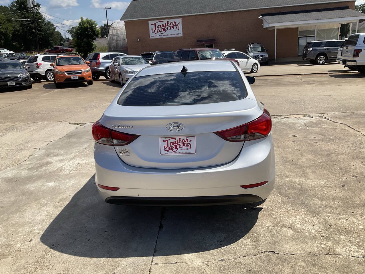 Used 2016 Hyundai Elantra SE FWD image 4