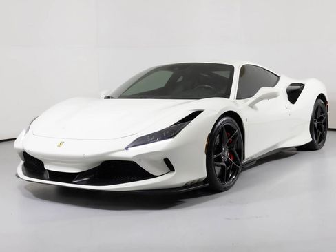 Used 2020 Ferrari F8 Tributo image 12