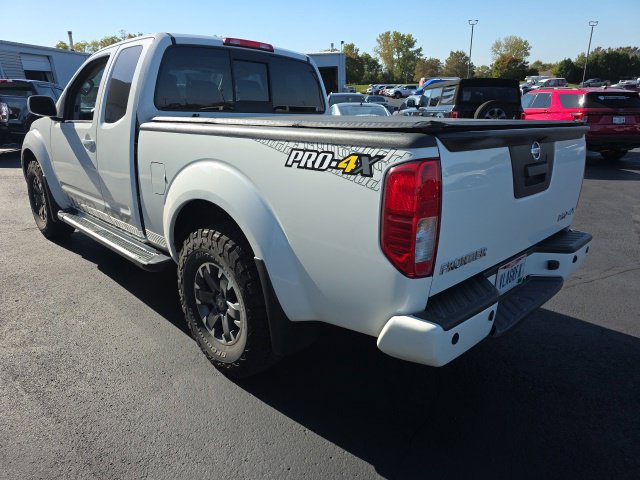 Used 2014 Nissan Frontier PRO-4X w/ Pro-4x Graphics Package AWD/4WD image 3