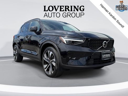 Certified 2025 Volvo XC40 B5 Ultra AWD/4WD image 1
