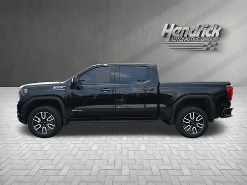 Used 2025 GMC Sierra 1500 AT4 w/ AT4 Premium Package AWD/4WD image 9