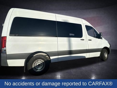 Used 2019 Mercedes-Benz Sprinter 2500 image 2