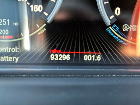 Used 2016 BMW 550i xDrive Sedan image 21