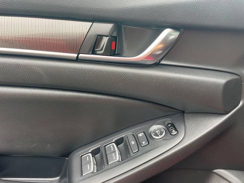 Used 2019 Honda Accord Sport image 27