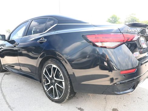 Used 2025 Nissan Sentra SR FWD image 4