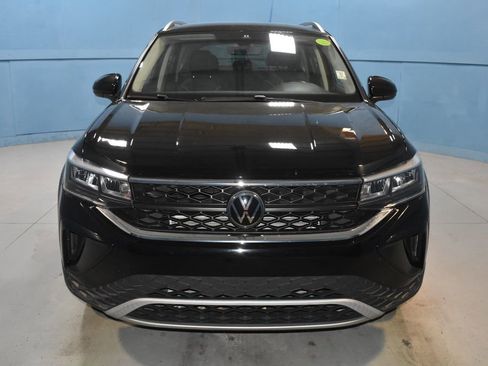 Used 2024 Volkswagen Taos SE AWD/4WD image 24