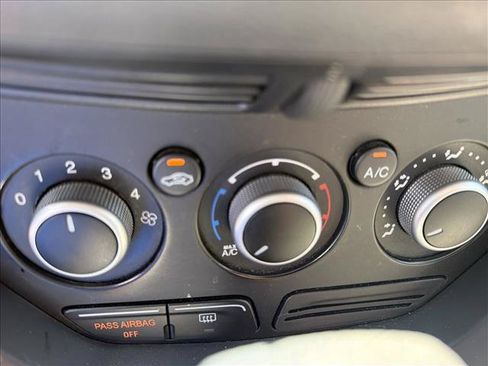 Used 2016 Ford Escape SE FWD image 16