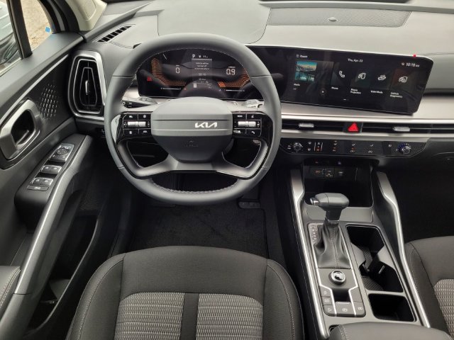 New 2026 Kia Sorento LX FWD image 12