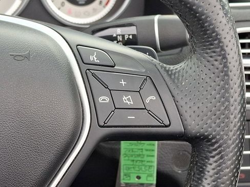 Used 2016 Mercedes-Benz E 400 Cabriolet image 25