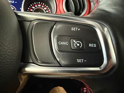 Used 2019 Jeep Wrangler Unlimited Rubicon AWD/4WD image 14