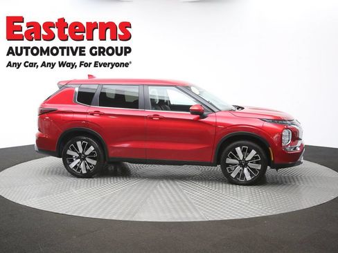 Used 2025 Mitsubishi Outlander SE AWD/4WD image 47