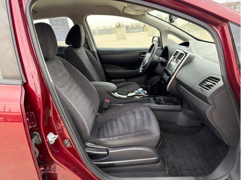 Used 2016 Nissan Leaf SV image 14