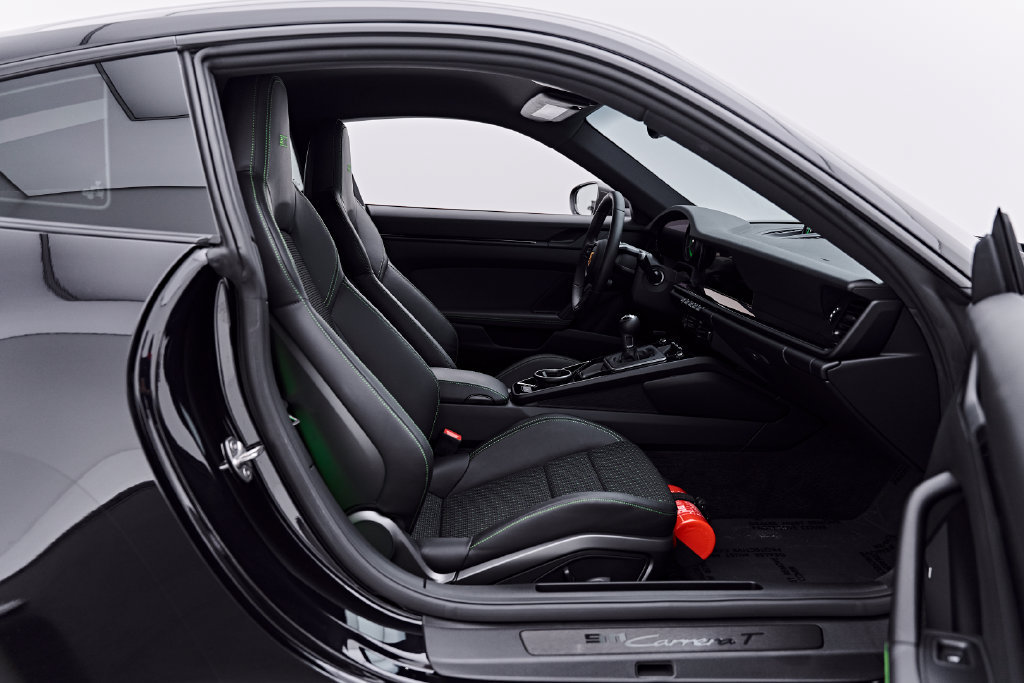 Used 2024 Porsche 911 Carrera T RWD image 32