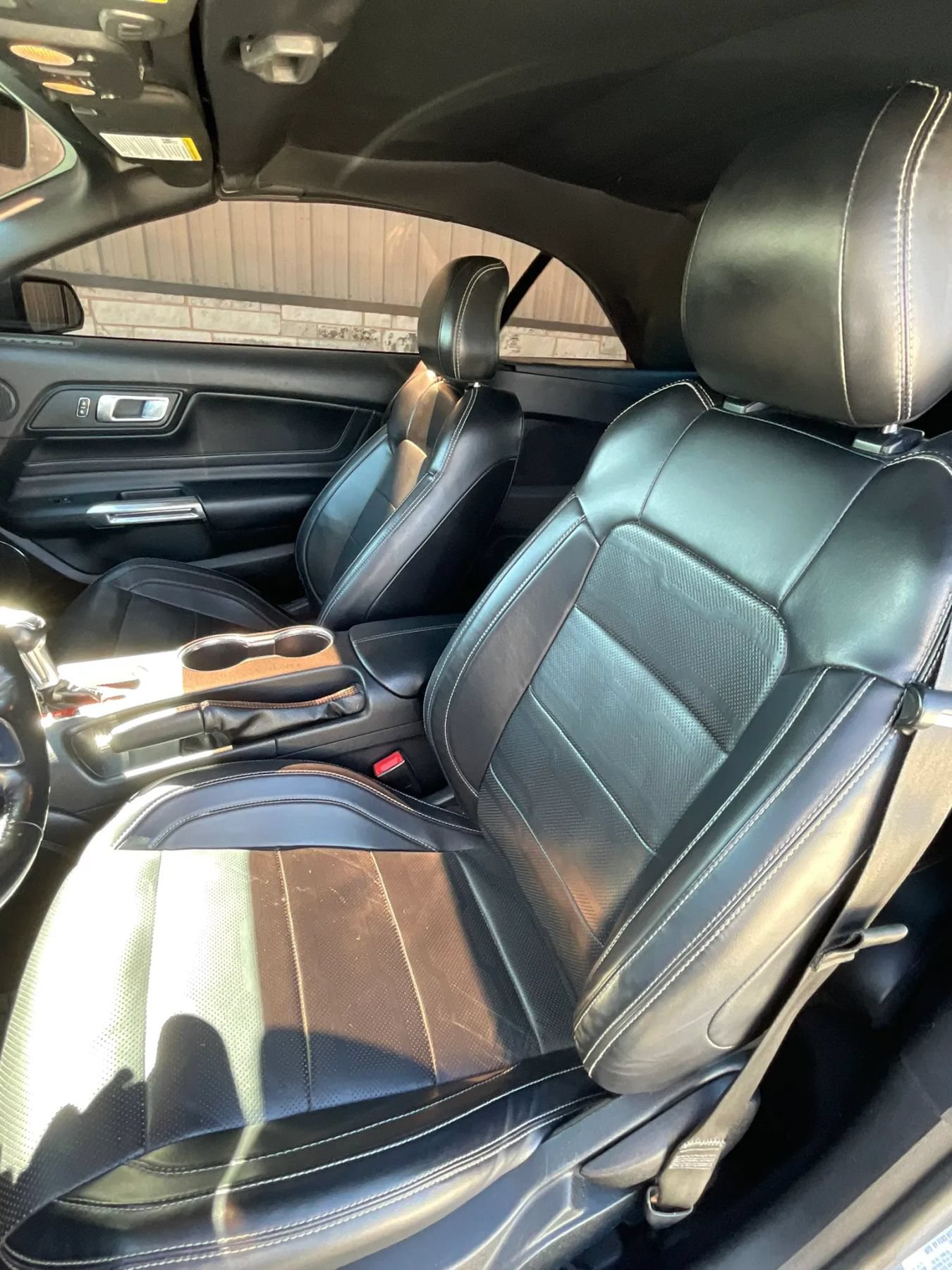 Used 2021 Ford Mustang GT Premium w/ Equipment Group 401A RWD image 30
