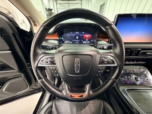 Used 2023 Lincoln Nautilus Reserve w/ Equipment Group 201A image 12