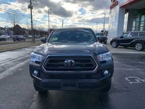 Used 2022 Toyota Tacoma SR5 image 10