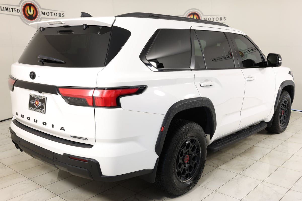 Used 2025 Toyota Sequoia TRD Pro AWD/4WD image 4