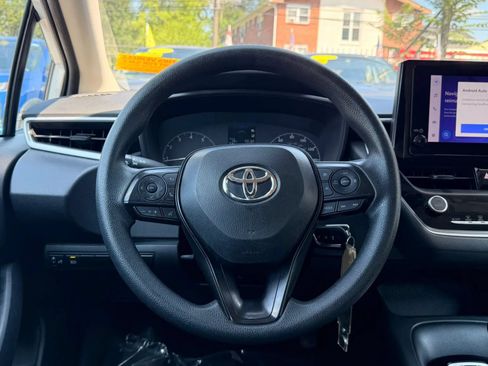 Used 2024 Toyota Corolla LE FWD image 18