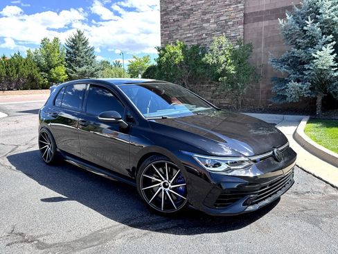 Used 2023 Volkswagen Golf R AWD/4WD image 2