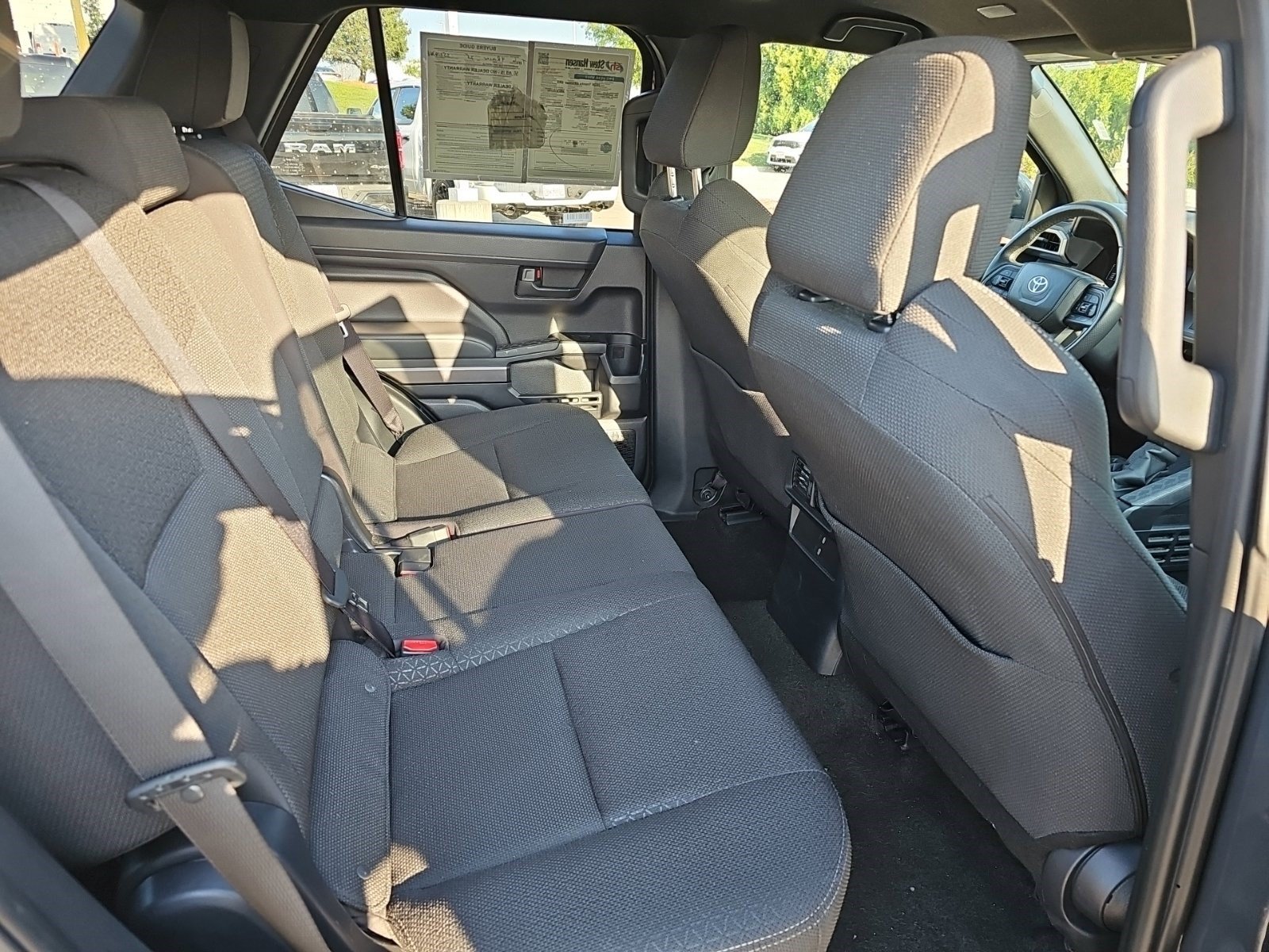 Used 2025 Toyota 4Runner SR5 AWD/4WD image 14