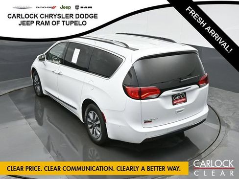 Used 2020 Chrysler Pacifica Touring-L Plus w/ Advanced Safetytec Group image 55