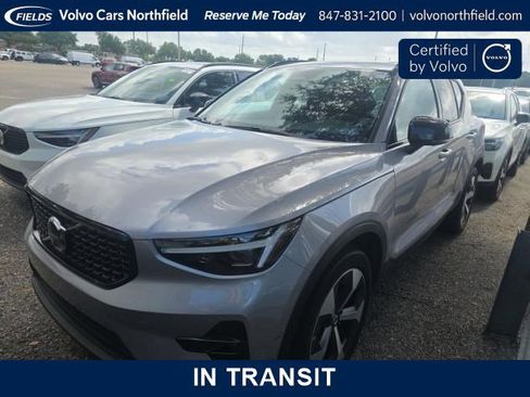 Certified 2026 Volvo XC40 B5 Plus AWD/4WD image 1