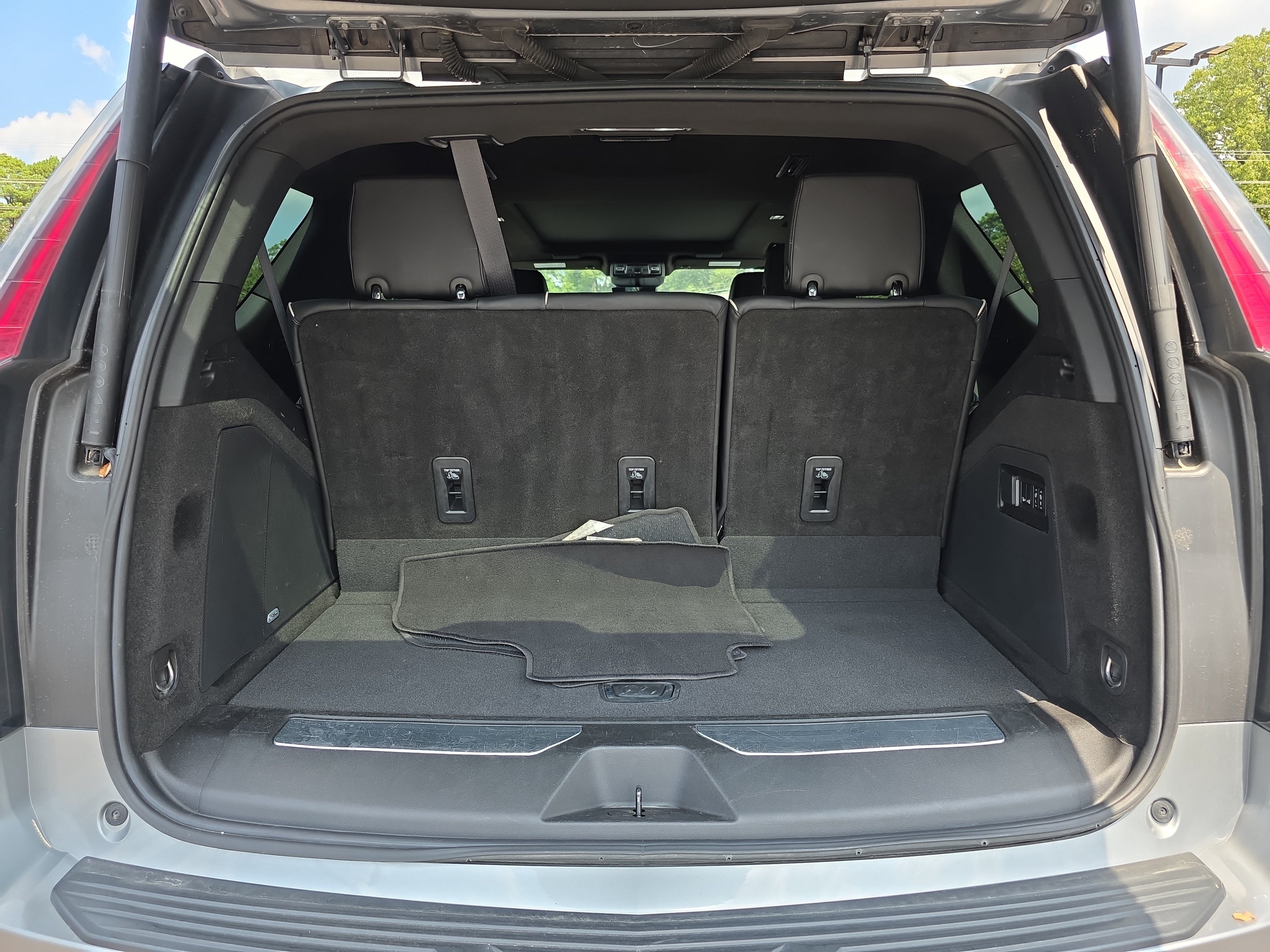 Used 2024 Cadillac Escalade Sport AWD/4WD image 14