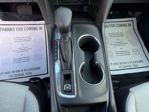 Used 2023 Chevrolet Equinox LS image 29