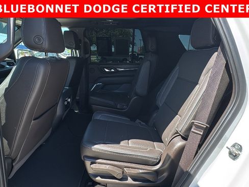 Used 2022 GMC Yukon Denali AWD/4WD image 15