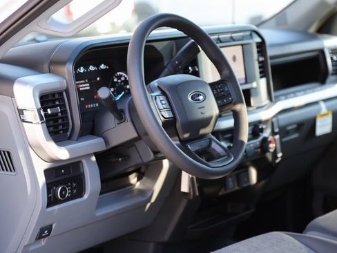 Used 2024 Ford F550 4x4 SuperCab Super Duty w/ Snow Plow Prep Package image 11