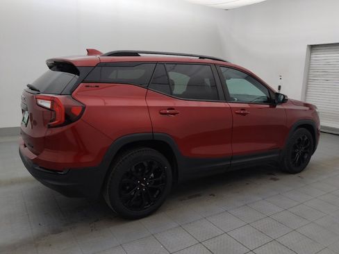 Used 2022 GMC Terrain SLE w/ Driver Convenience Package image 10