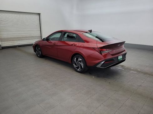Used 2025 Hyundai Elantra Sport FWD image 3