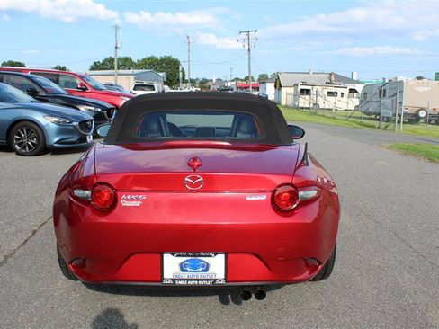 Used 2016 MAZDA MX-5 Miata Grand Touring RWD image 6
