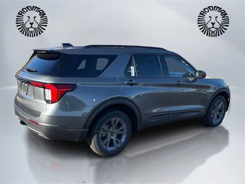 New 2026 Ford Explorer Active image 5