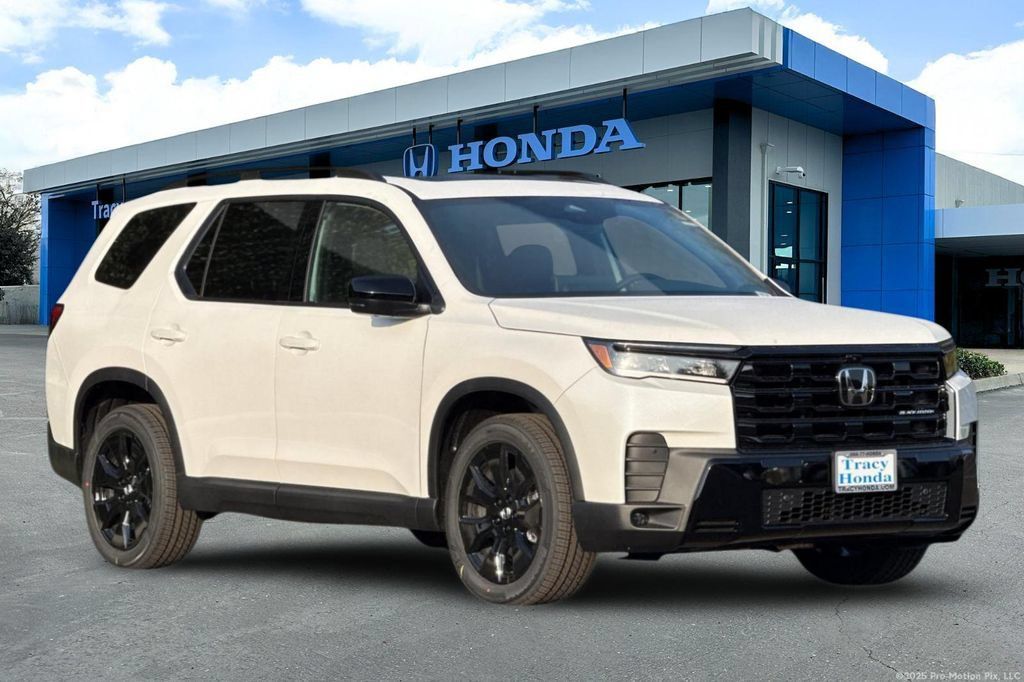 New 2026 Honda Pilot Black Edition image 1