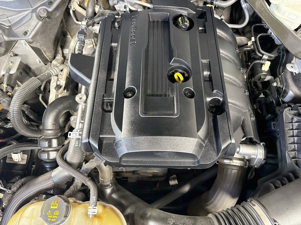 Used 2020 Ford Mustang Convertible w/ Equipment Group 101A RWD image 36