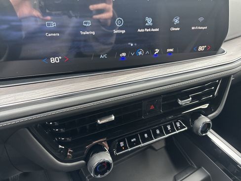 New 2026 Chevrolet Tahoe LS image 21