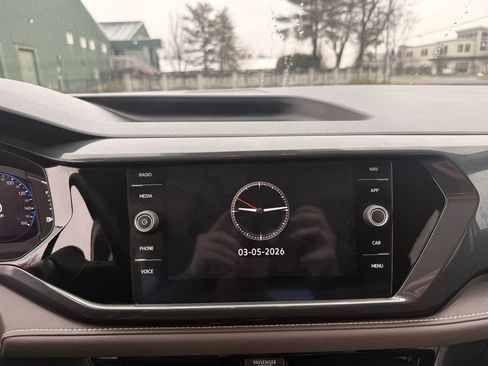 Used 2022 Volkswagen Taos SEL image 22