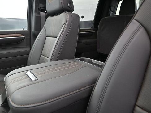 New 2026 Chevrolet Silverado 2500 High Country w/ High Country Premium Package AWD/4WD image 14