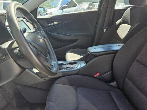 Used 2018 Chevrolet Malibu LT image 22