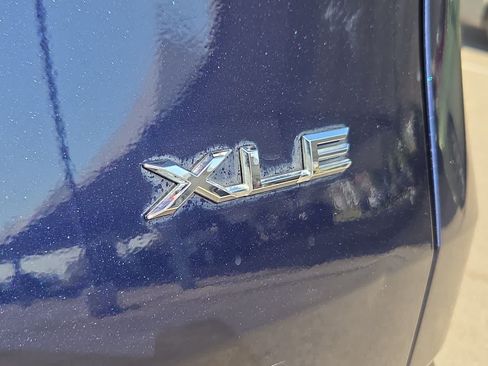 Certified 2024 Toyota Grand Highlander FWD image 11