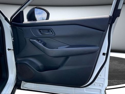 Certified 2024 Nissan Rogue S image 26