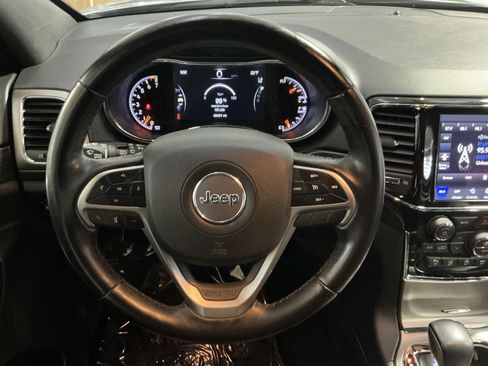 Used 2021 Jeep Grand Cherokee Laredo X image 24