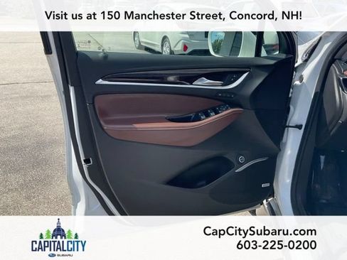 Used 2019 Buick Enclave Avenir w/ Avenir Technology Package AWD/4WD image 13
