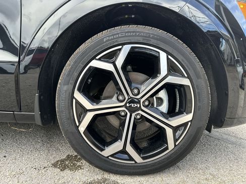 Certified 2025 Kia Niro EX Touring FWD image 18
