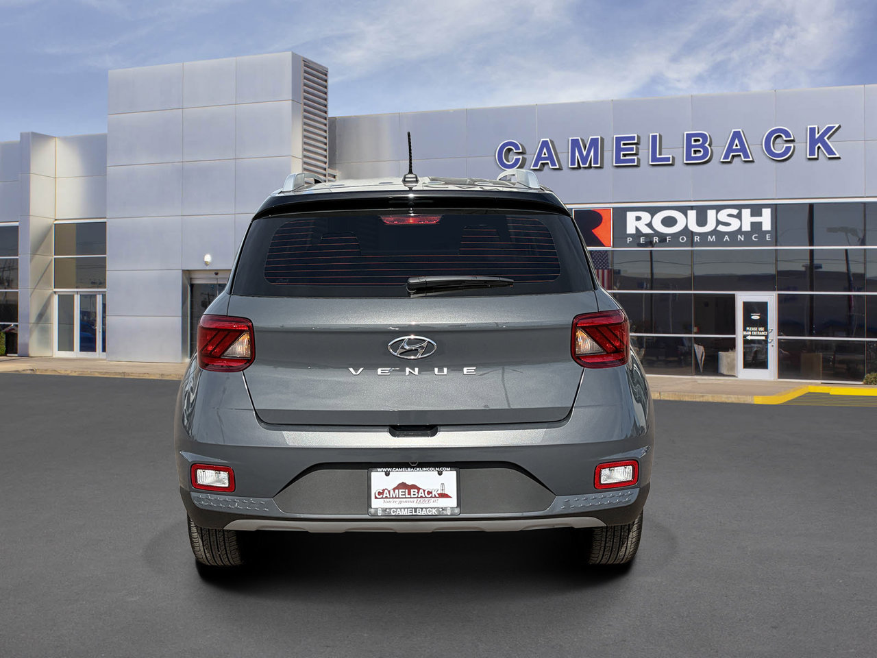 Used 2025 Hyundai Venue Limited FWD image 5