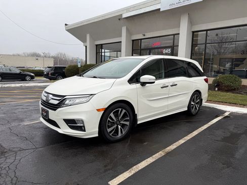 Used 2018 Honda Odyssey Elite image 3