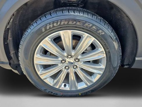 Used 2020 Ford Explorer Limited w/ Class III Trailer Tow Package AWD/4WD image 10