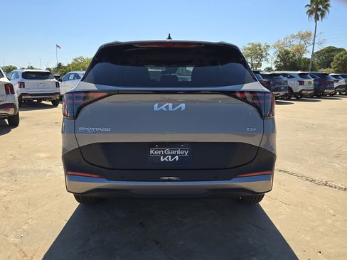 New 2026 Kia Sportage EX w/ EX Panorama Roof Package AWD/4WD image 7
